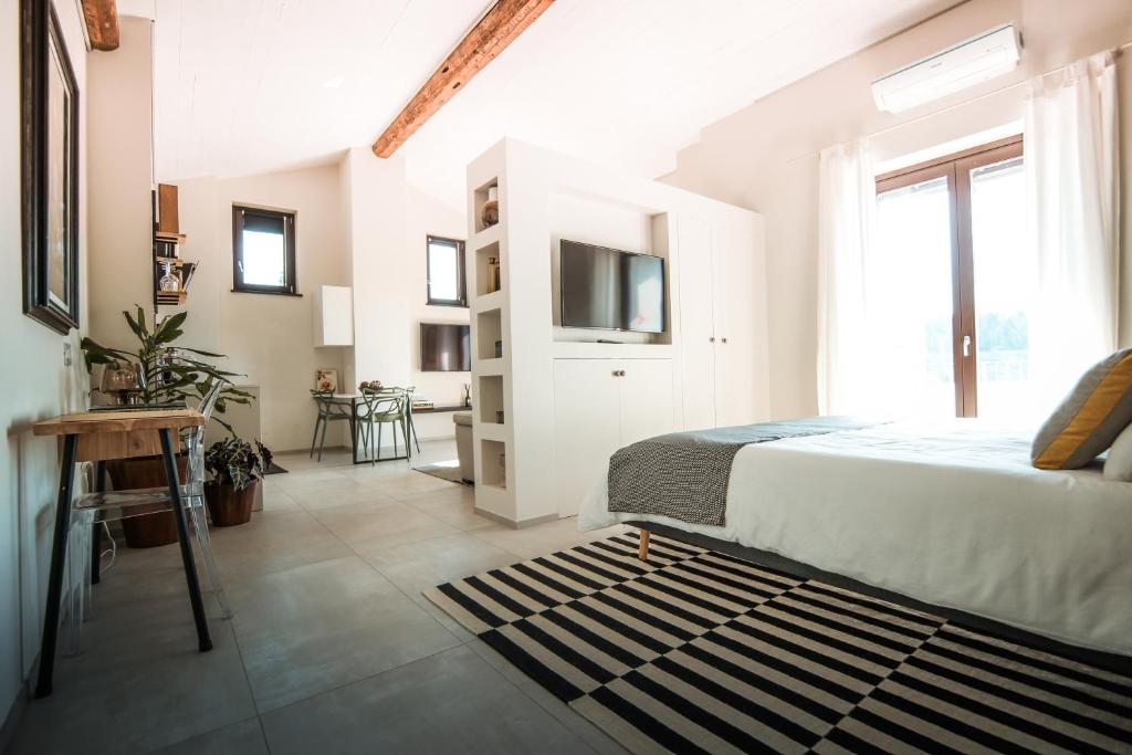 Villa Monforte Barolo with private pool - LANGHE EXPERIENCE photo 1