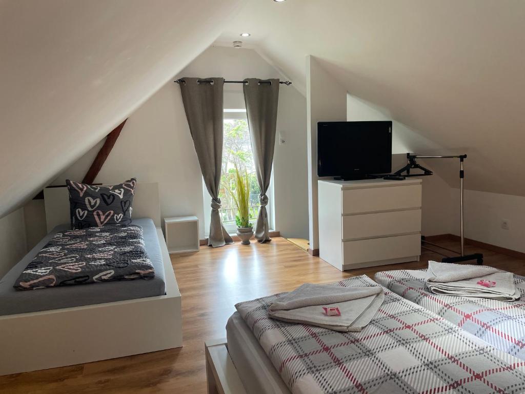 Kleine gemütliche Einliegerwohnung mit Garten und Pool photo 4