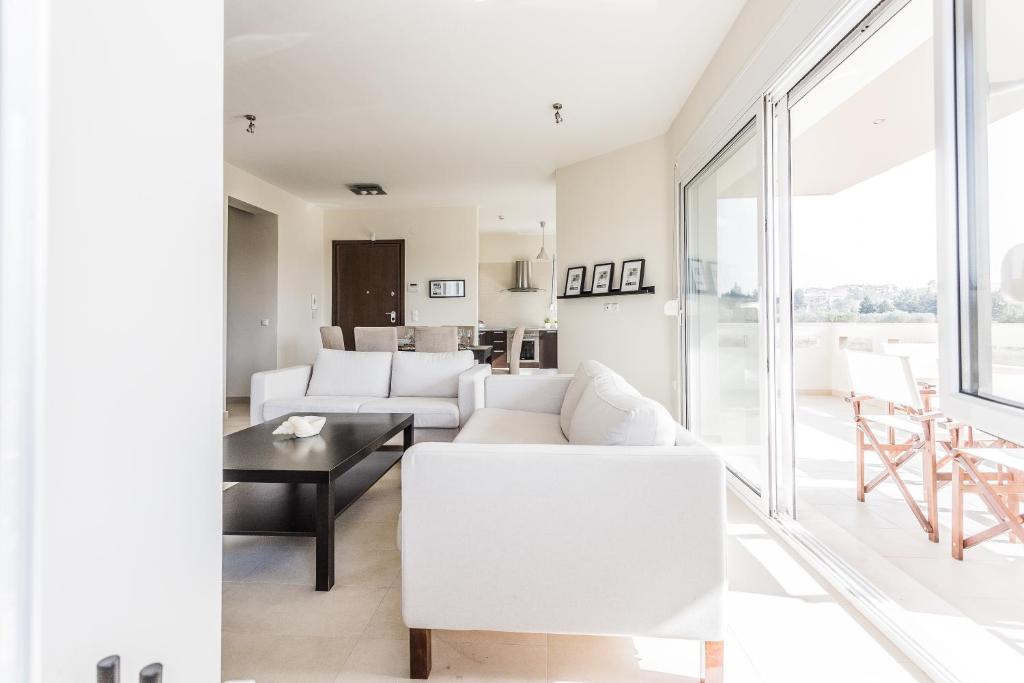 Μodern apartment with big garden photo 1