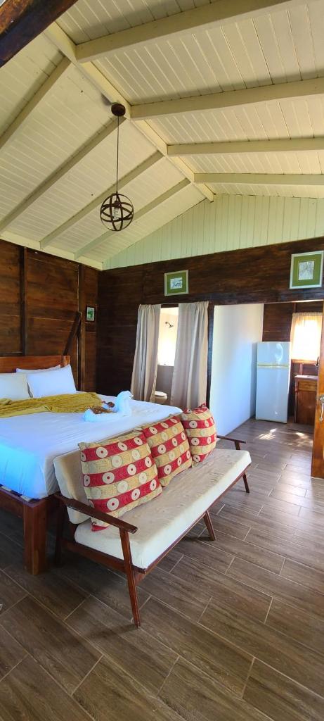 Wilton House Oceanview Cabin photo 2