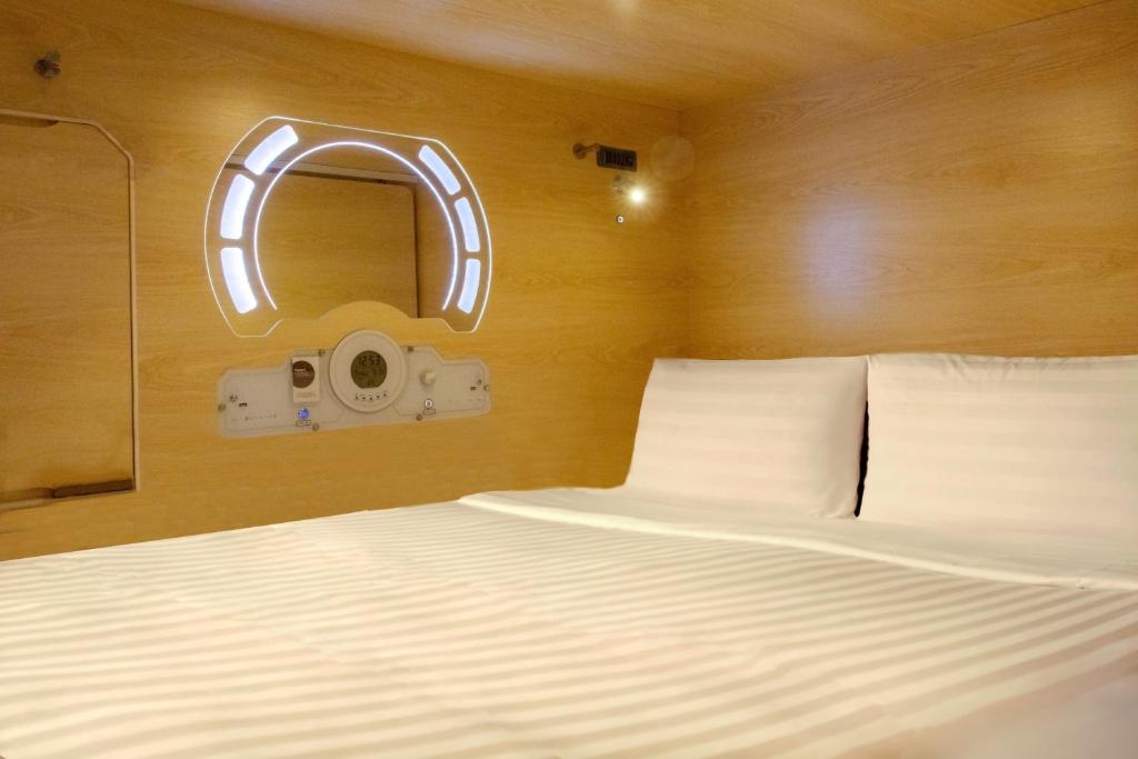 Luma Casa Capsule Hotel, Sunsuria Forum Setia Alam photo 1