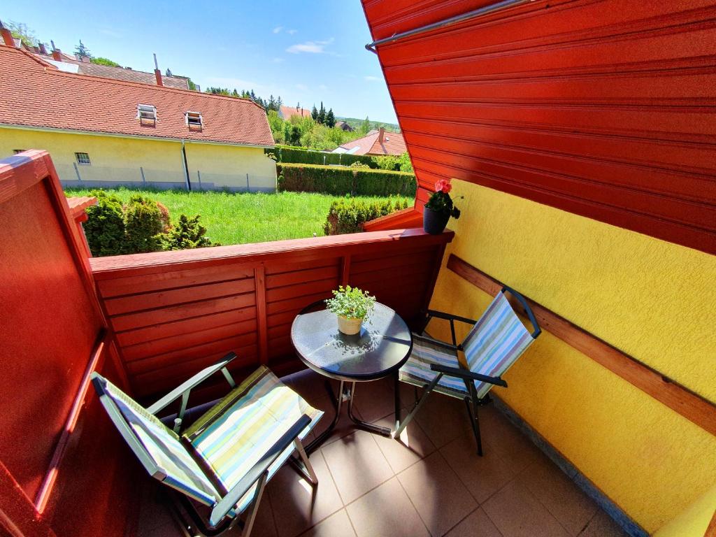 Студио (Номер-студио), Nemes Apartmanház