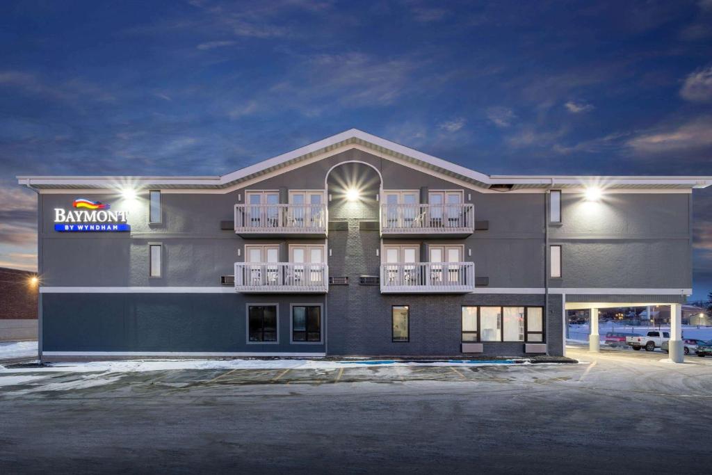 Baymont by Wyndham Rochester Mayo Clinic Area photo 3