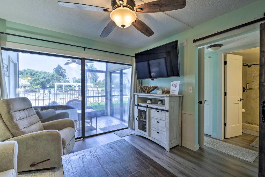 Resort Retreat with Private Porch and Water Views photo 4