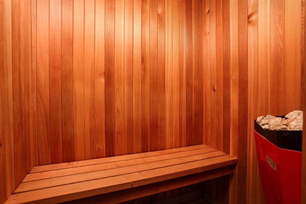 Wintergreen Retreat with Private Sauna & Patio 82291 photo 3