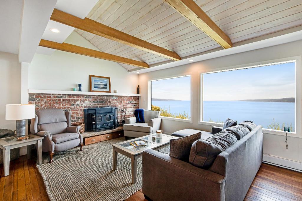 Saratoga Waterview Escape photo 4