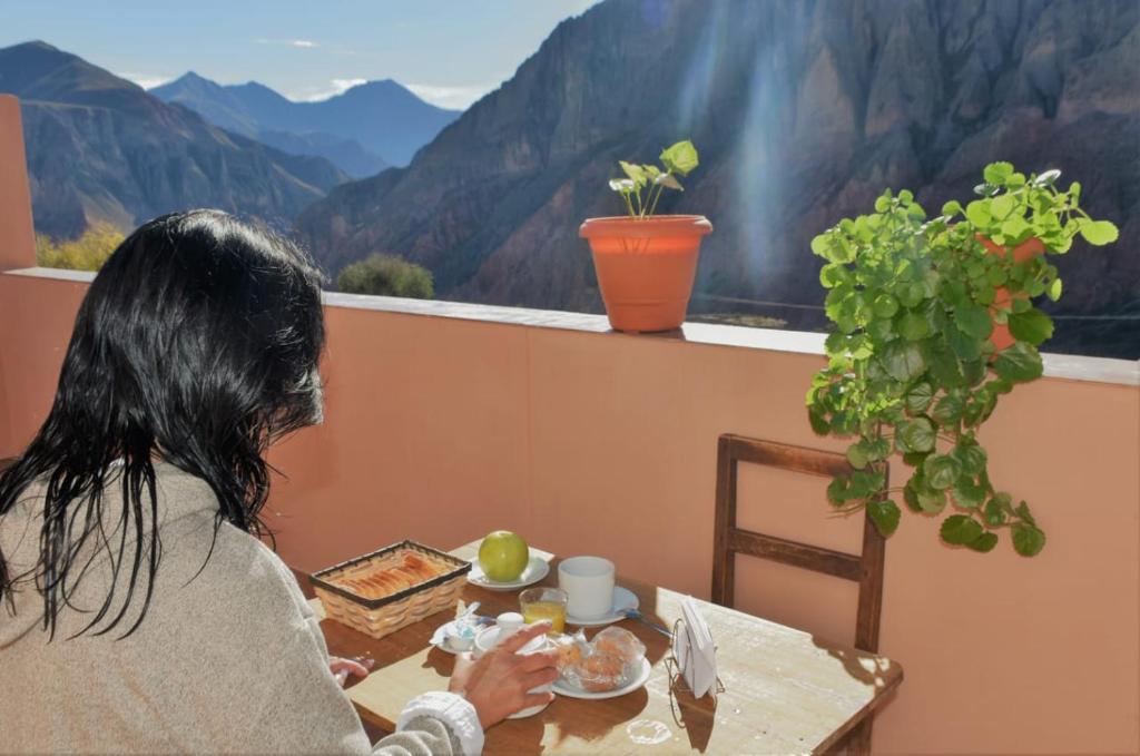 HOSTAL LA PLAZA IRUYA photo 3