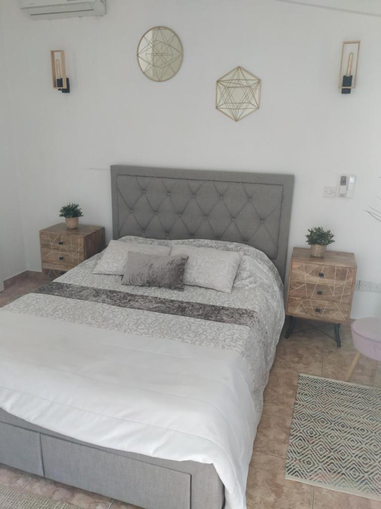 Melanos Residence 2 bdrm townhouse with private pool photo 4