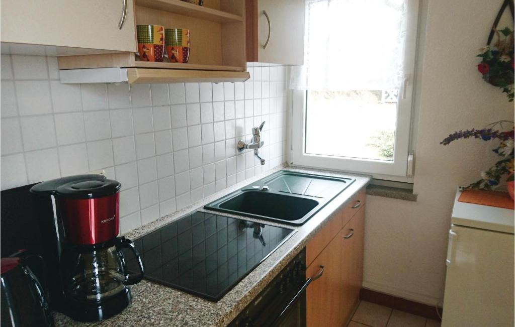 Nice Home In Wasungen With 2 Bedrooms And Wifi photo 4