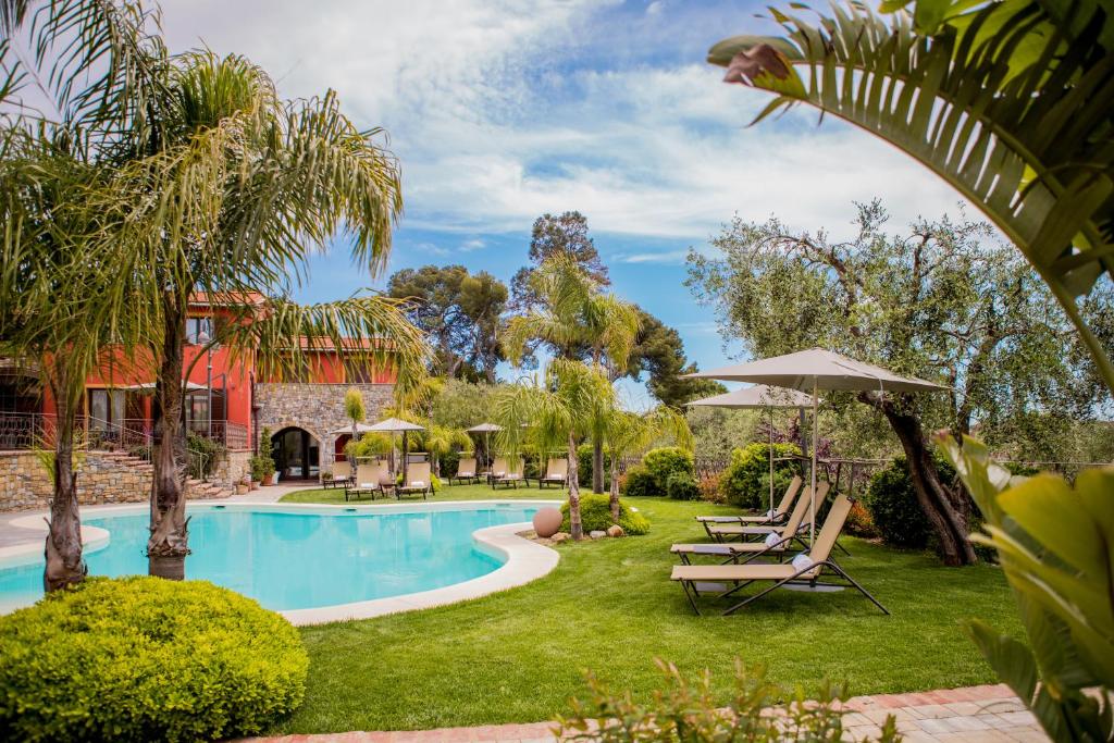 Leonardo Resort photo 1