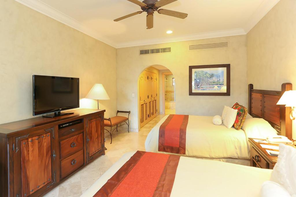 Cabo La Estancia photo 2