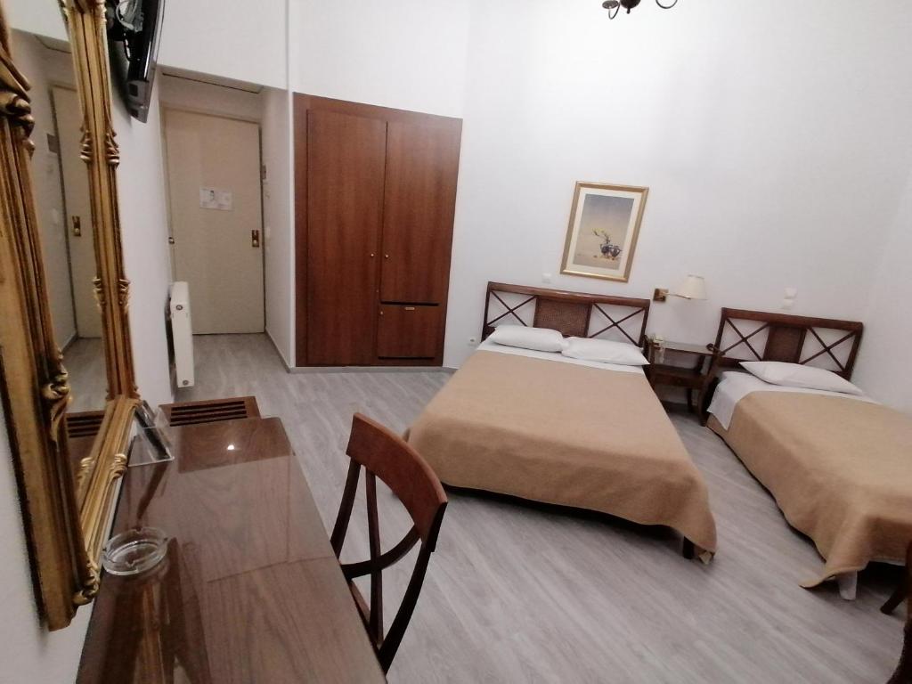 Hotel Galaxias photo 1