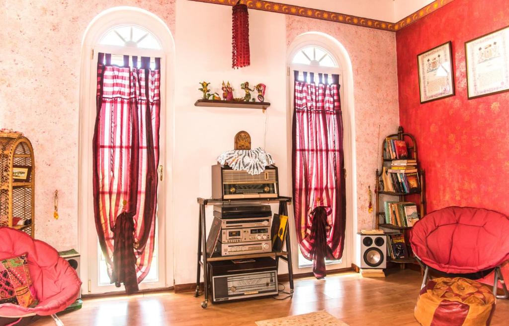 Alexander's Home photo 3