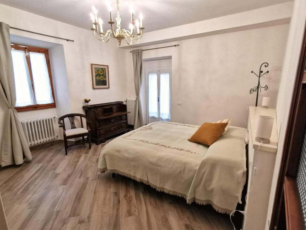 Casa Remo - dolce soggiorno nella Piazza di Greve photo 4