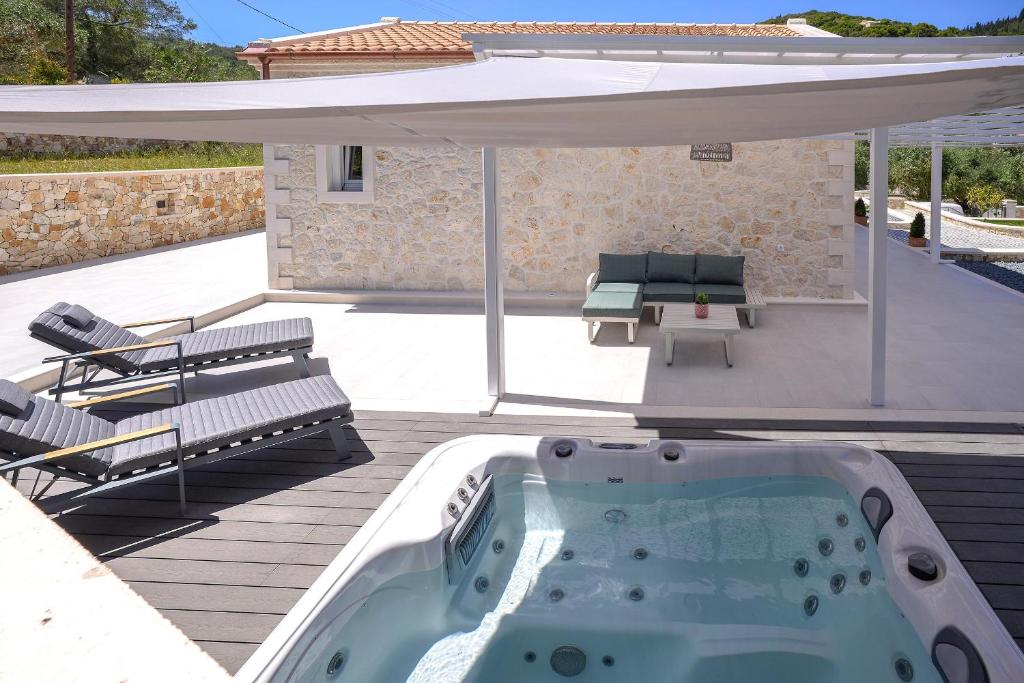 Paxos Luxury Living Junior Suites photo 4