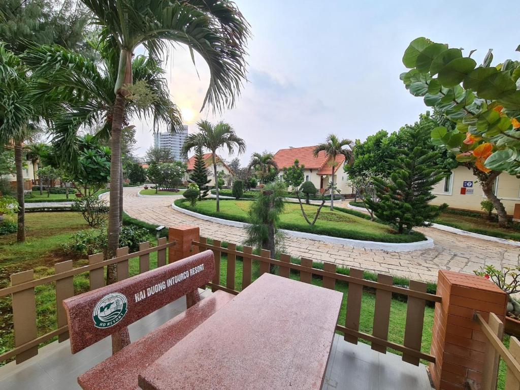 Вилла (Вилла с видом на сад), Hai Duong Intourco Resort