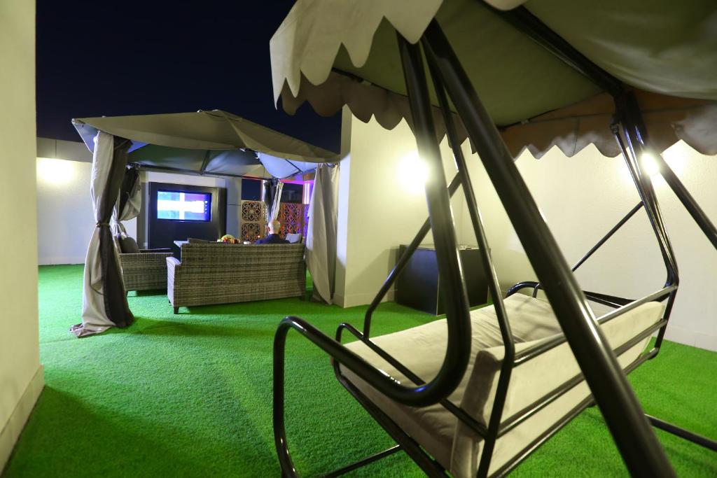 Lotaz Hotel Suites - Al Salamah photo 3