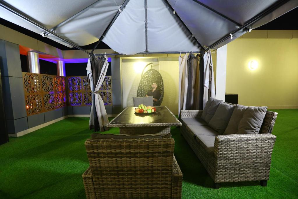 Lotaz Hotel Suites - Al Salamah photo 1