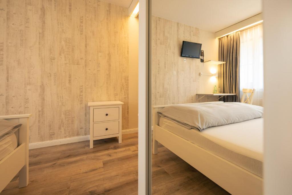 Одноместный (Одноместный номер с балконом или террасой.), Hotel Garni Torkelbündte