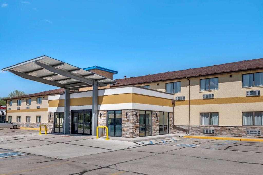 Comfort Inn Near Kokomo Speedway photo 2