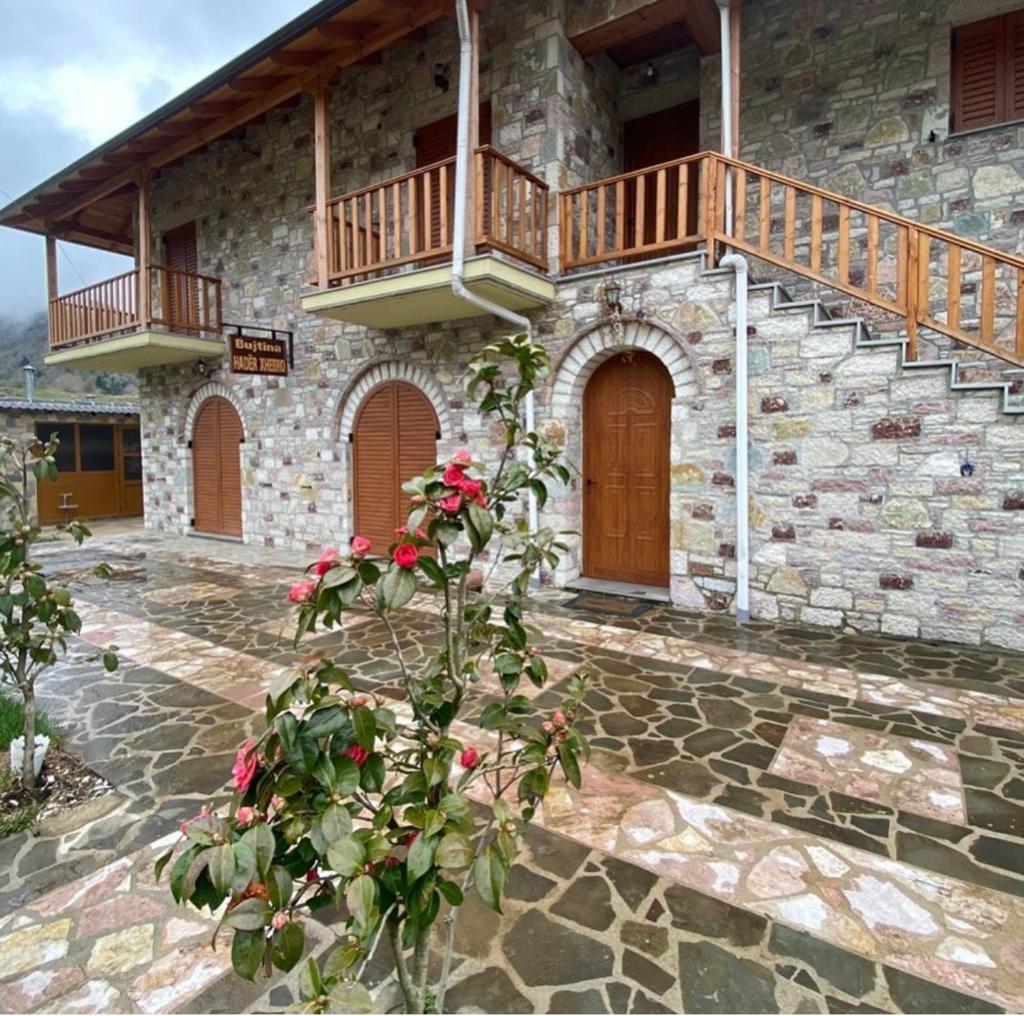 Bujtina Hadër Xhebro photo 1