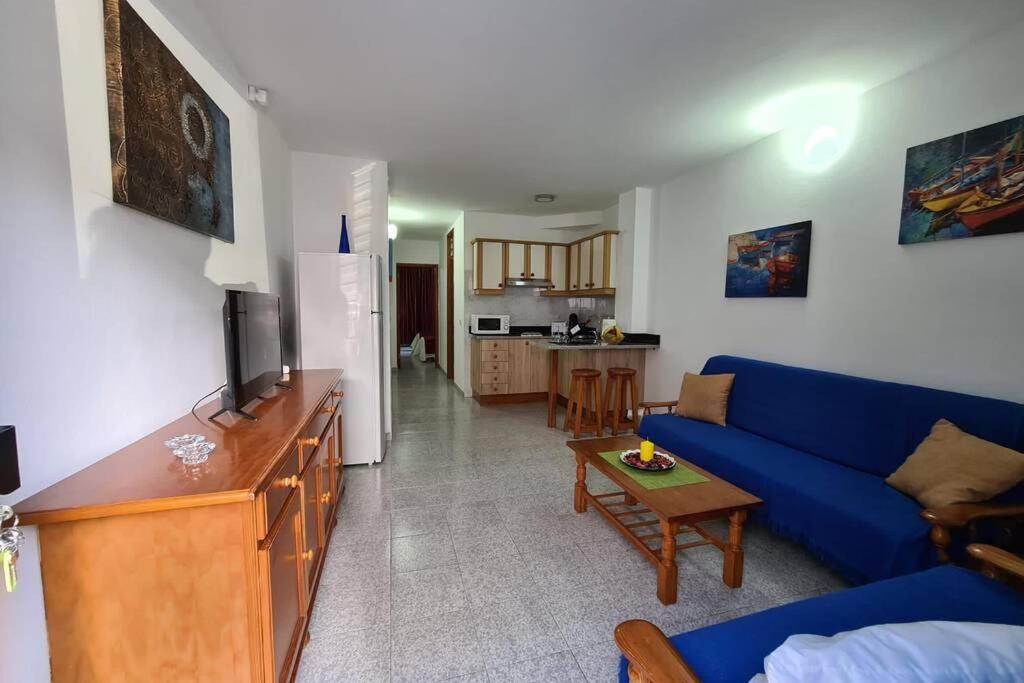 Apartamento luminoso a pocos minutos de la playa. photo 1