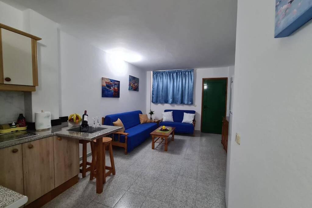 Apartamento luminoso a pocos minutos de la playa. photo 3