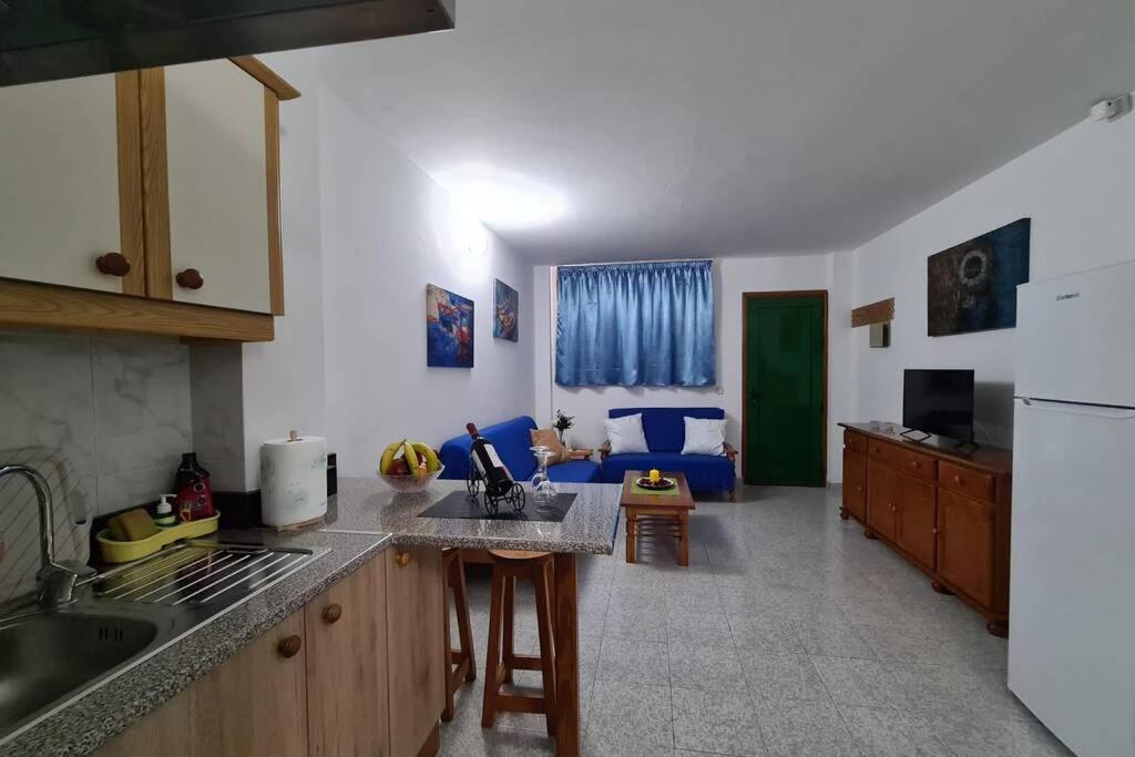 Apartamento luminoso a pocos minutos de la playa. photo 4