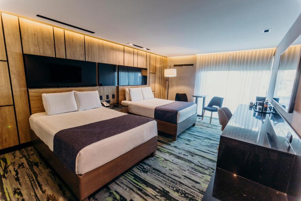 Двухместный (Улучшенный двухместный номер с 1 кроватью), Hotel Araiza Mexicali