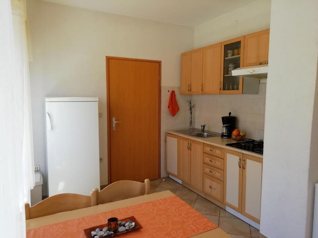 Apartments Jadranka photo 4