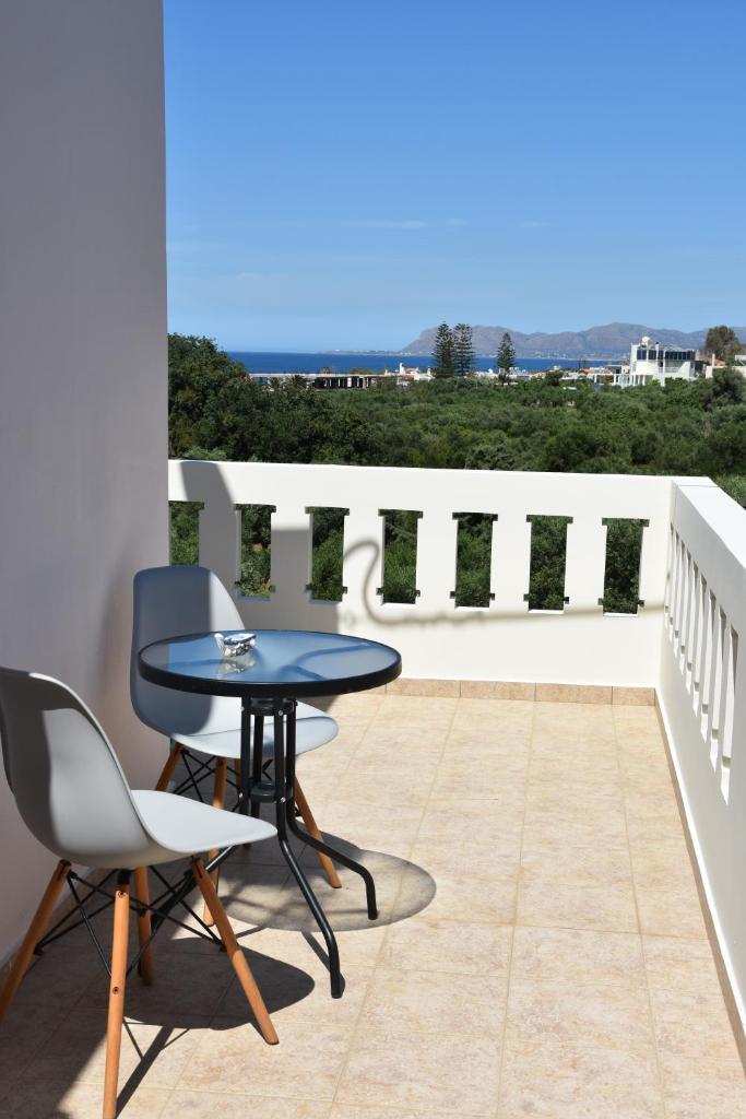 Aphrodite's apartment photo 1