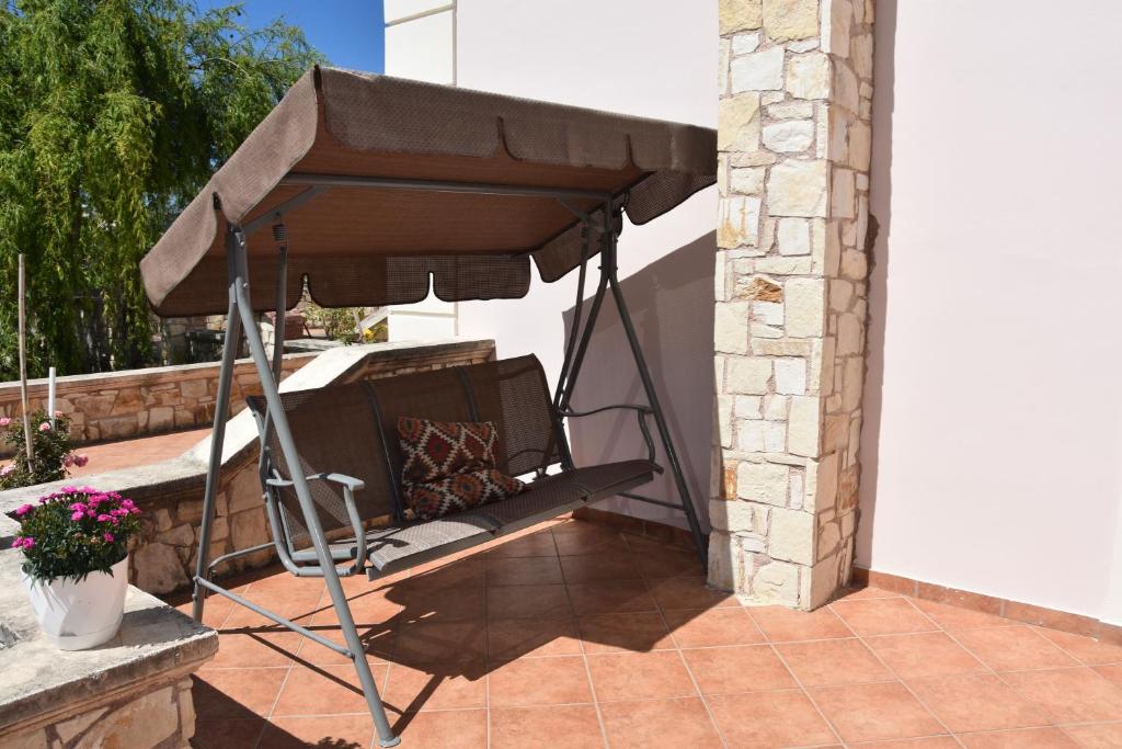 Aphrodite's apartment photo 4