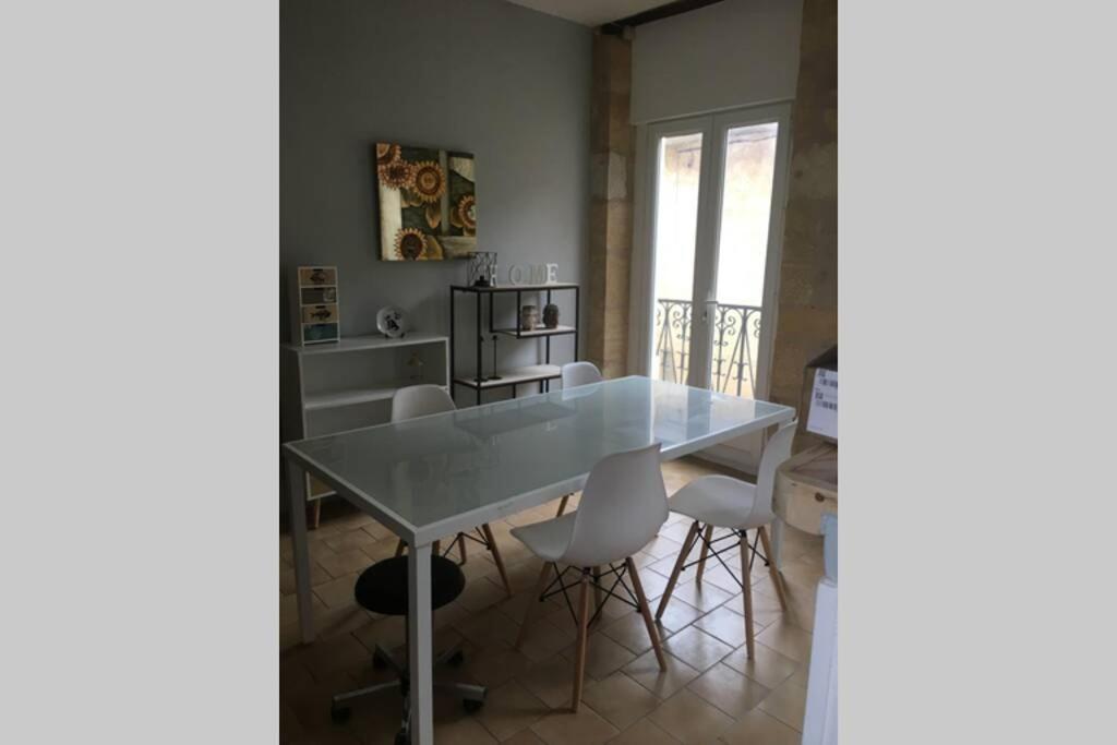Maison de ville dans une citée médiévale photo 2