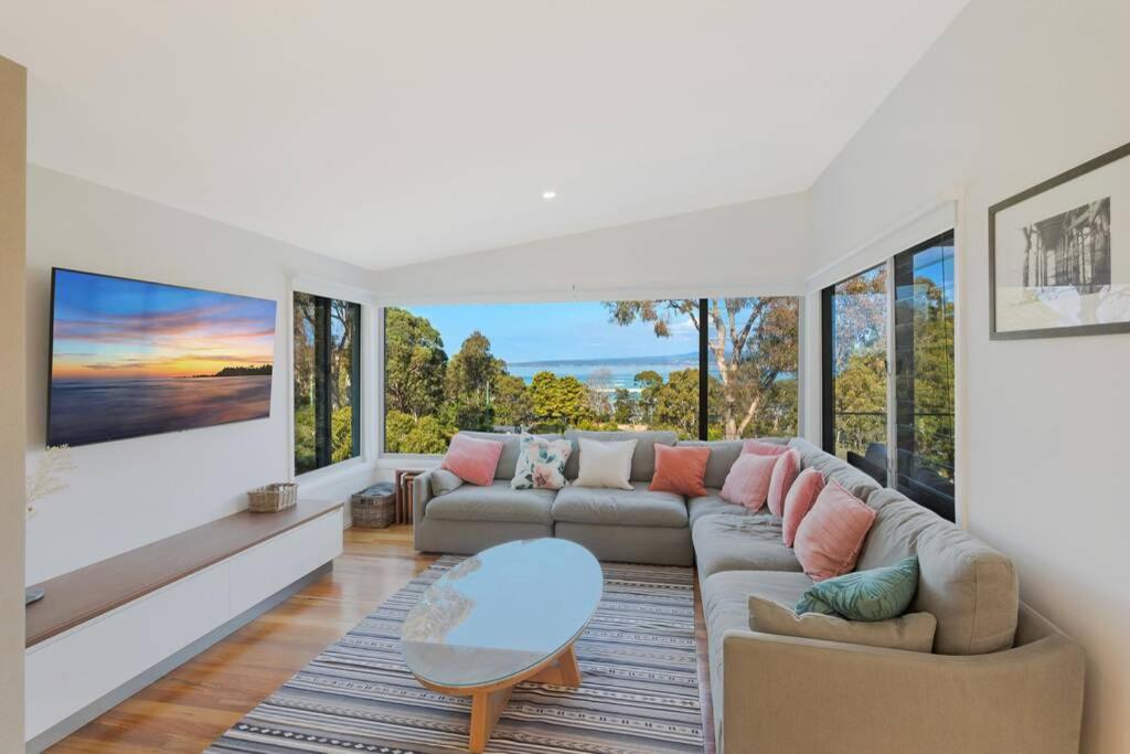 ADS on Collins - 4 bedroom and Pet Friendly photo 4