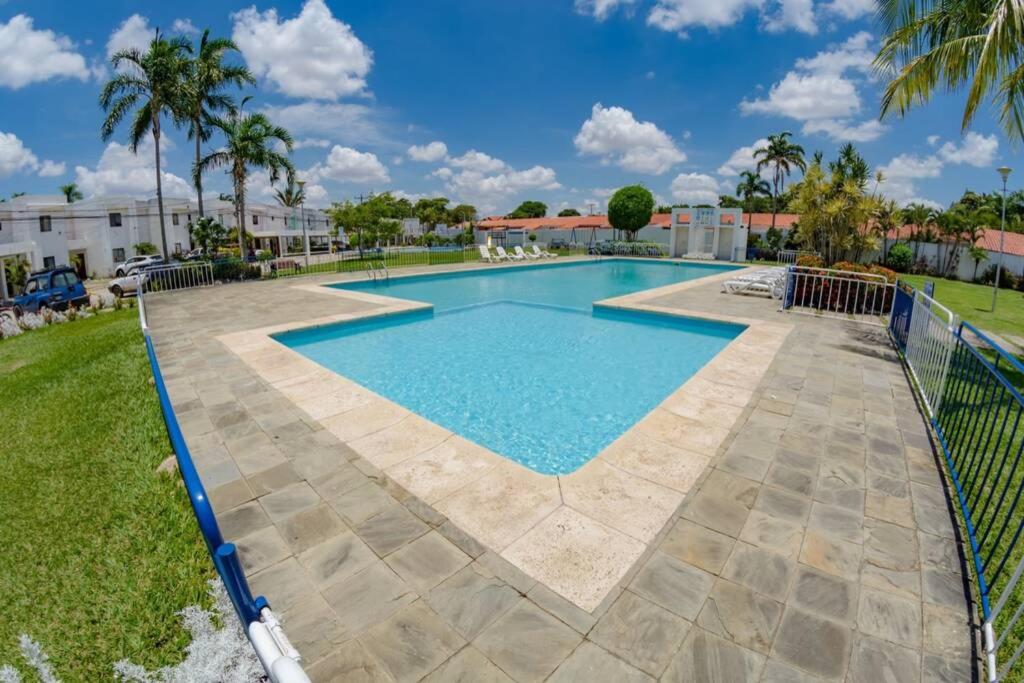 Departamento Planta Baja con parqueo en Condominio photo 1