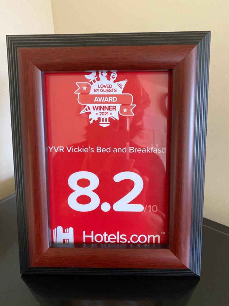 YVR Vickie’s Bed and Breakfast photo 3