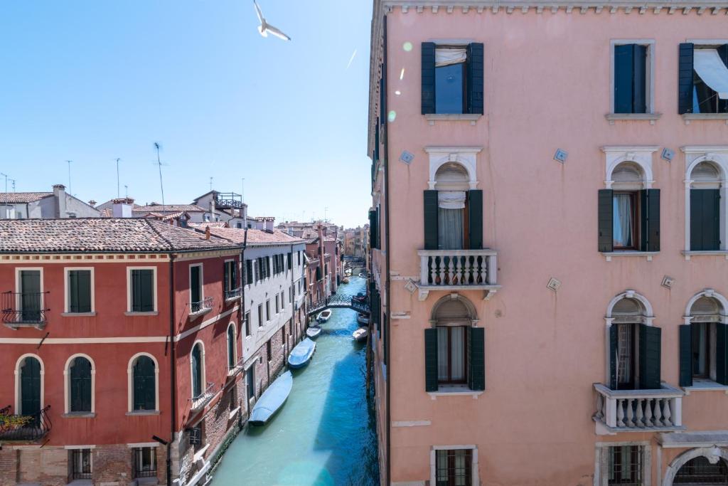 Casanova Deluxe Apartment by Wonderful Italy photo 1
