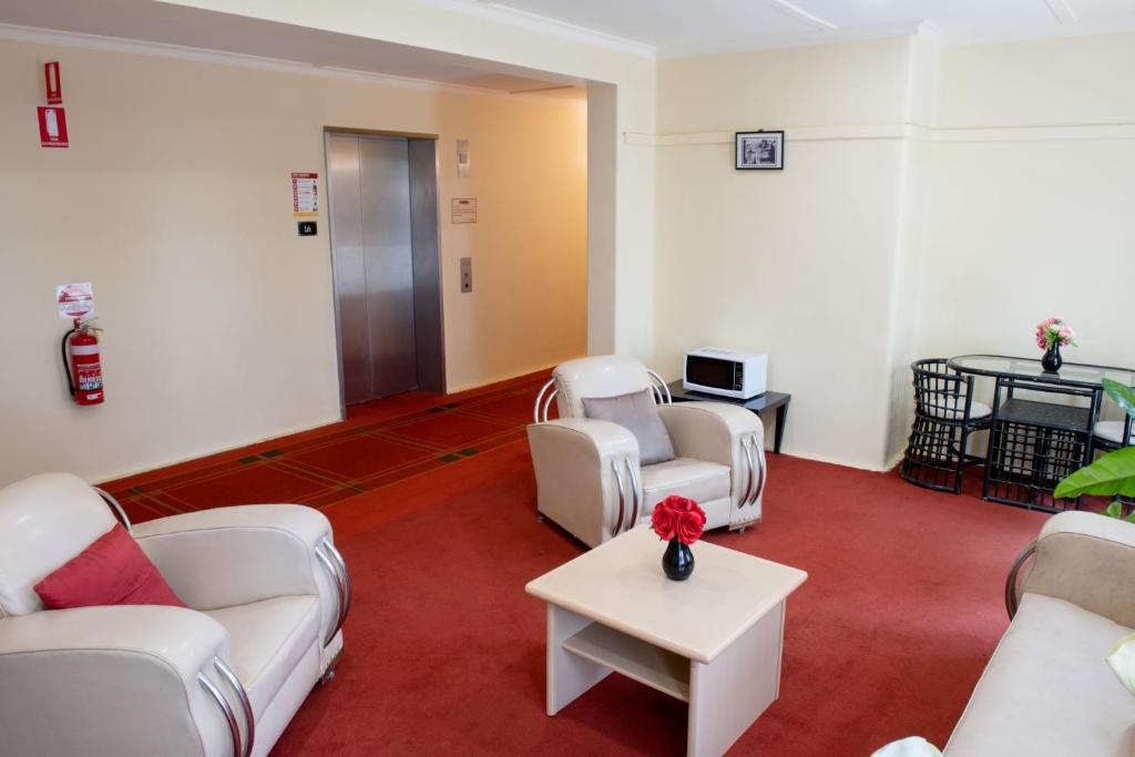Linaker Art Deco Motel photo 3