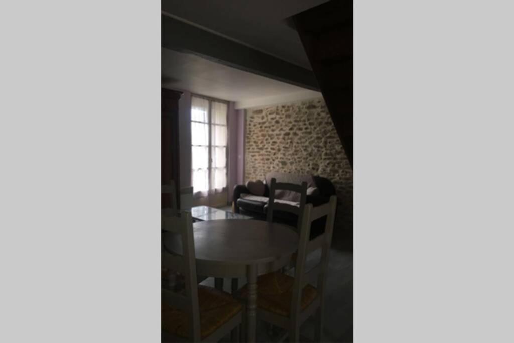Le Petit Ormeau attenant à la Tour du Portail Neuf photo 3