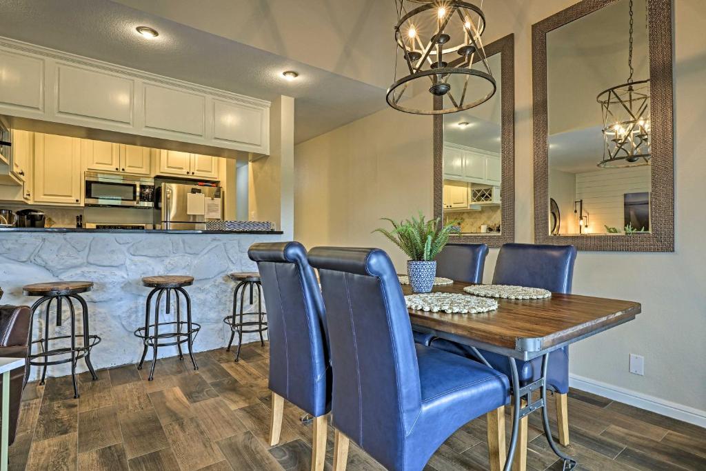 Modern Townhome with Patio, Next Door to Resort photo 1