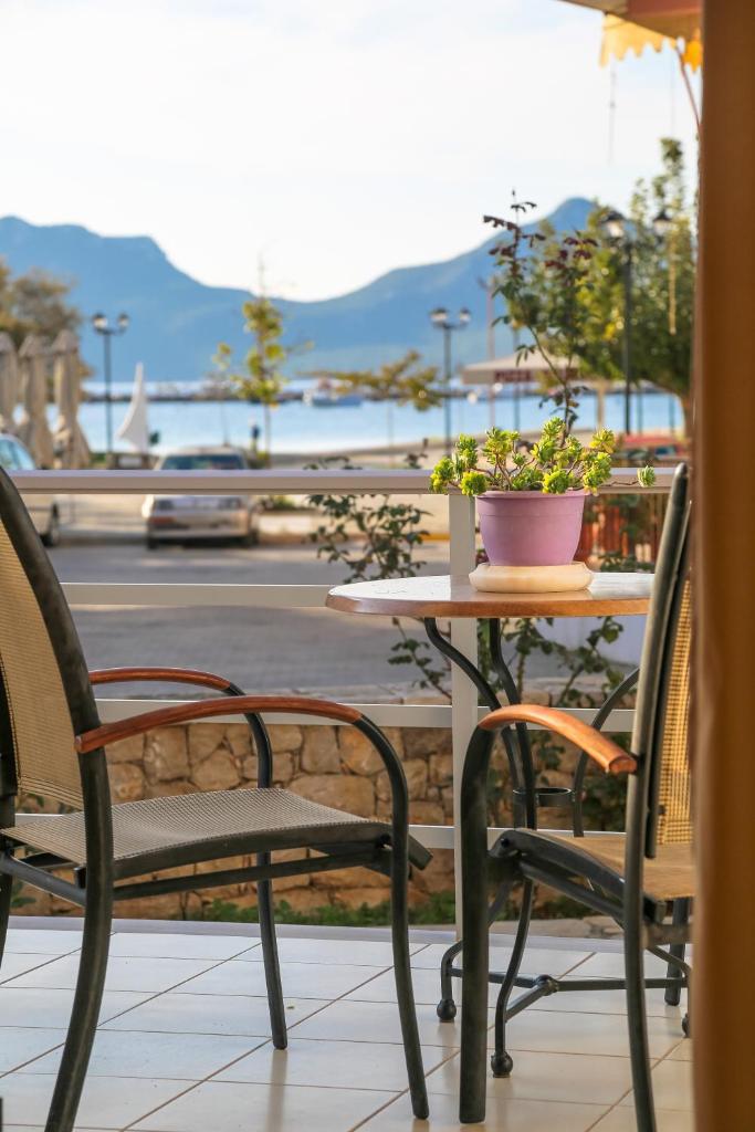 Eleni Suites Methoni photo 4