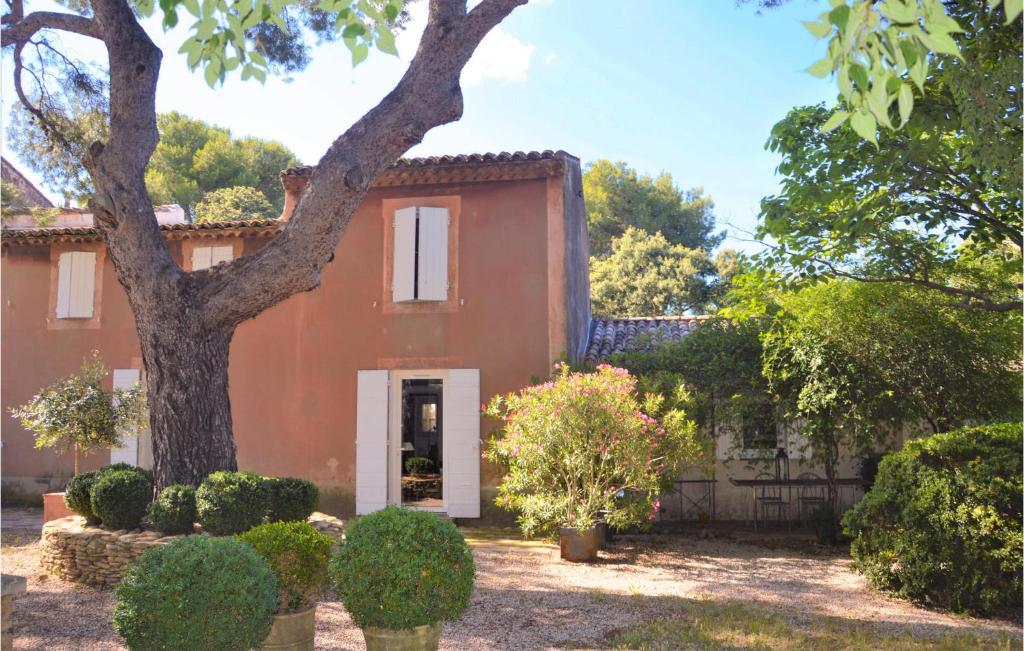 Nice Home In Grans With 3 Bedrooms, Outdoor Swimming Pool And Swimming Pool photo 2