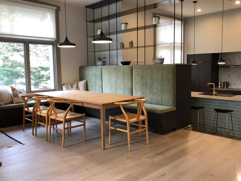 The Burlington Luxury Octagon Apartment photo 1