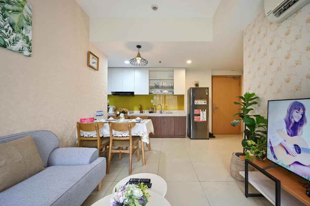 High Class 2 Bedrooms Masteri Thao Dien Apartment, Fully Furnished With Full Amenities