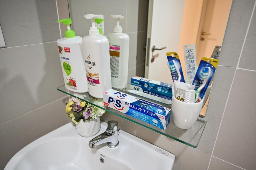 High Class 2 Bedrooms Masteri Thao Dien Apartment, Fully Furnished With Full Amenities