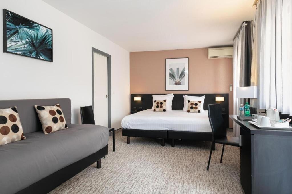 Best Western Hotel Mediterranee Menton - Tap to explore photos