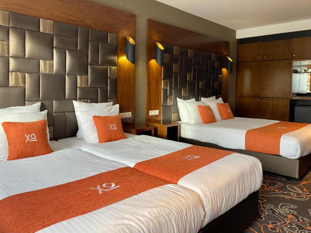 Четырехместный (Стандартный четырехместный номер), XO Hotels Park West
