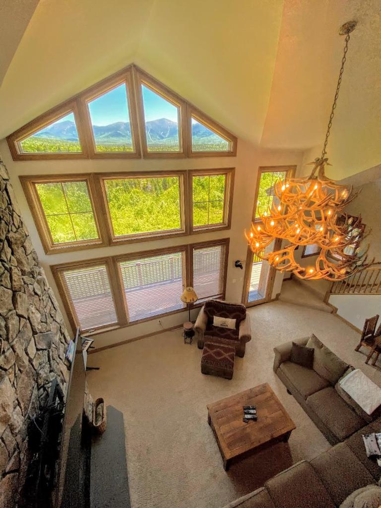 M1 Luxury home a short walk from the Mount Washington Hotel AC heated floor stunning views image