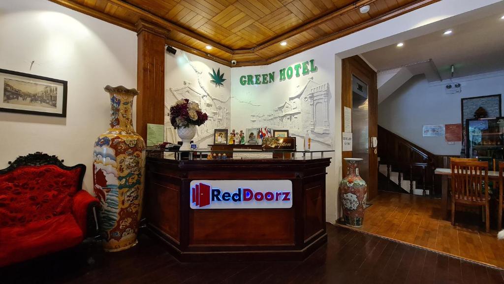 Green Hotel