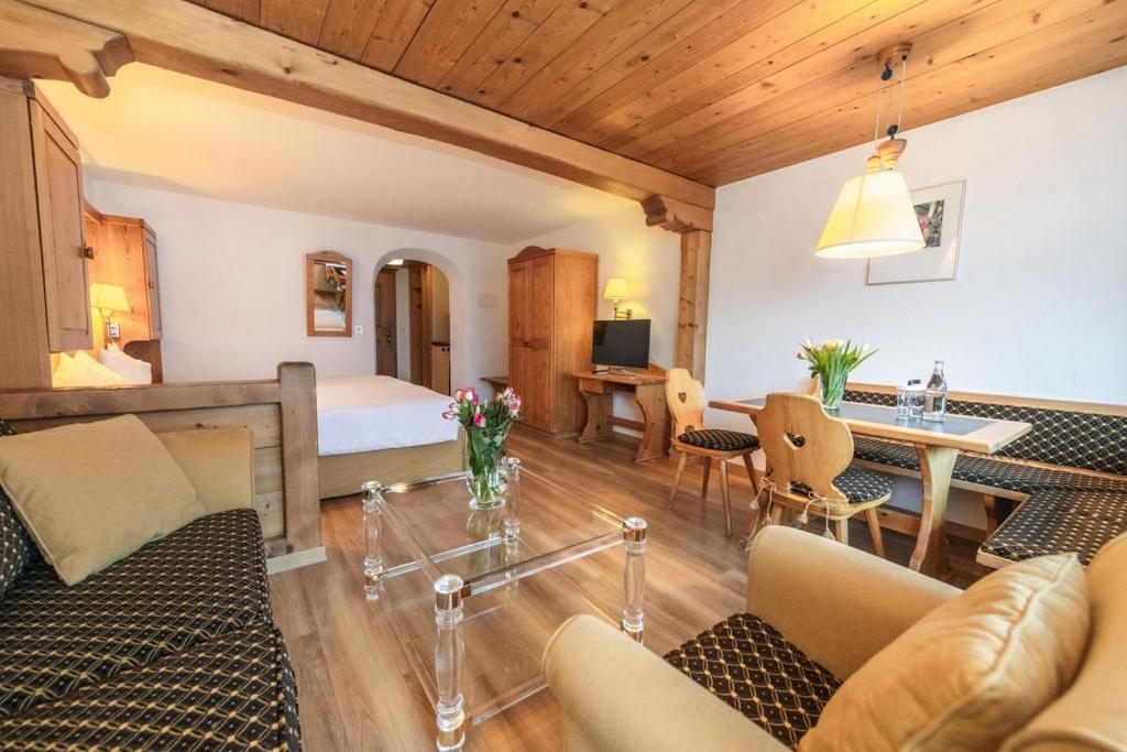 Hotel Steinbock photo 4